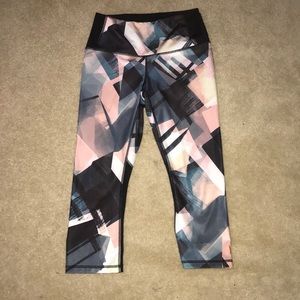 Lucy Cropped Leggings